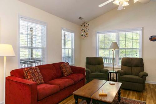Island Delight By Oak Island Accommodations