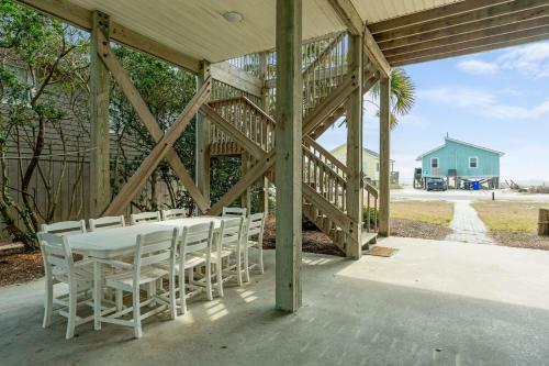 Sherrys Paradise By Oak Island Accommodations