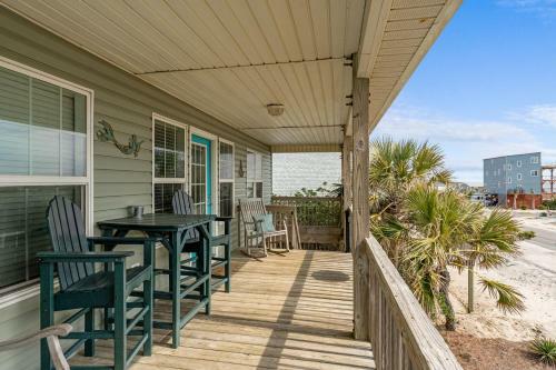 Sherrys Paradise By Oak Island Accommodations