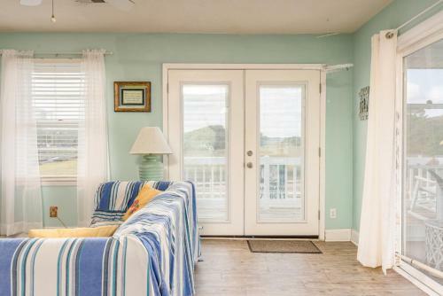 Kay La Plaj By Oak Island Accommodations