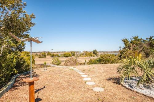 Kings Lynn Inn By Oak Island Accommodations