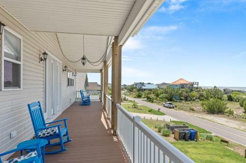 Kings Lynn Inn By Oak Island Accommodations