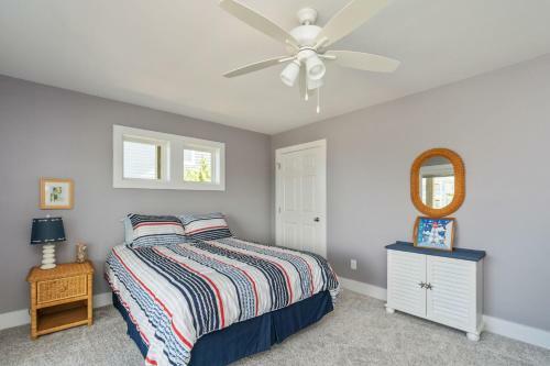 Kings Lynn Inn By Oak Island Accommodations
