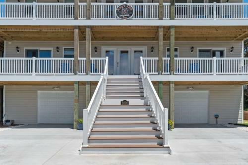 Kings Lynn Inn By Oak Island Accommodations