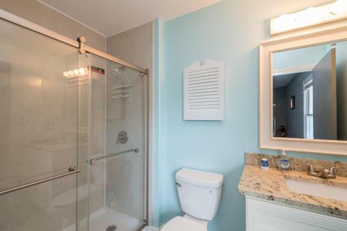 Island Hideaway By Oak Island Accommodations