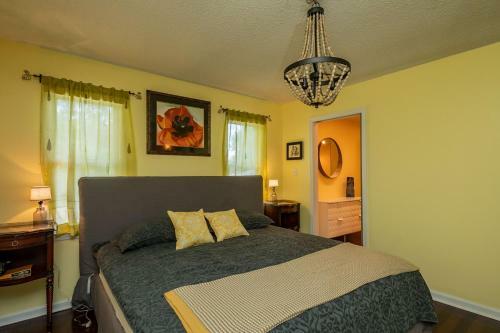 Dockside Paradise By Oak Island Accommodations
