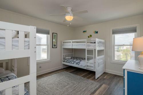 Dunes By Oak Island Accommodations