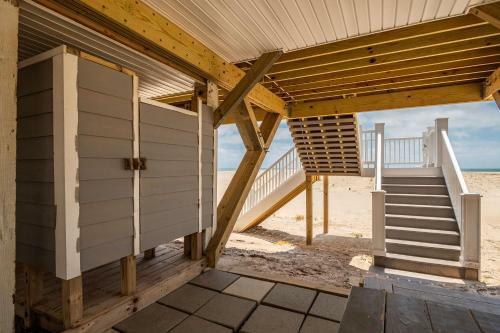 Dunes By Oak Island Accommodations