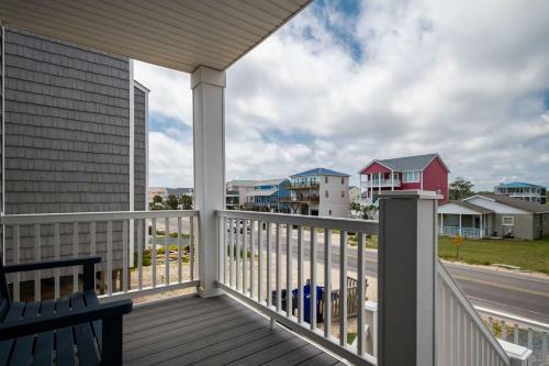 Dunes By Oak Island Accommodations