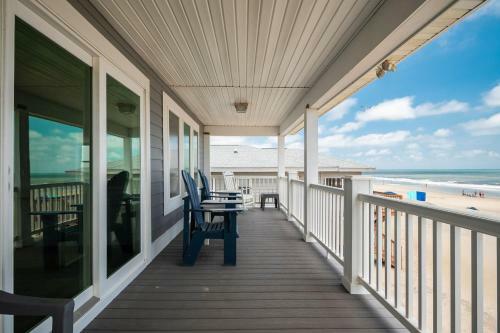 Dunes By Oak Island Accommodations