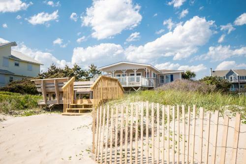 Sea And Sound By Oak Island Accommodations