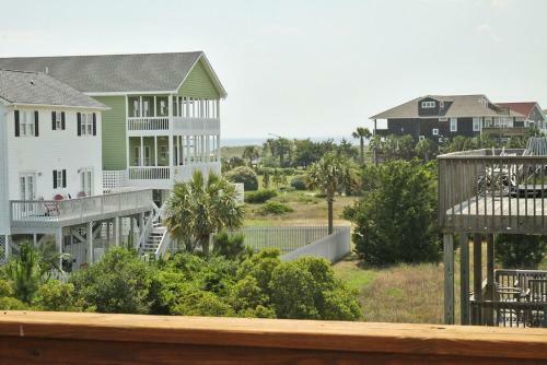 Heron Pointe By Oak Island Accommodations