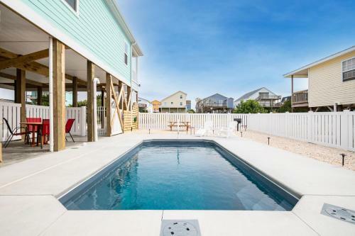 Glide Path By Oak Island Accommodations
