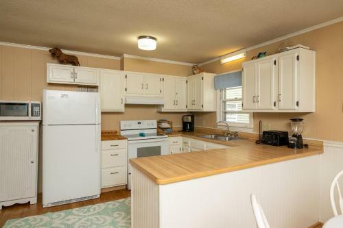 Pearls Place By Oak Island Accommodations