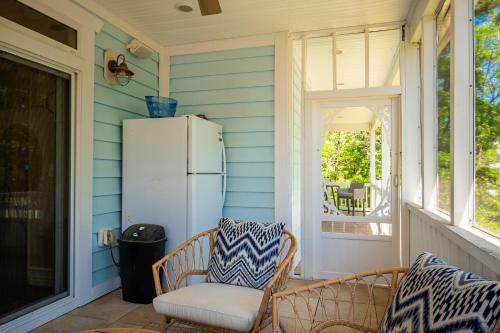 Sea Haven By Oak Island Accommodations