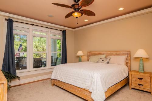 Sea Haven By Oak Island Accommodations