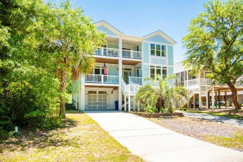 Sea Haven By Oak Island Accommodations
