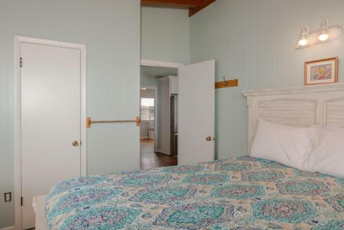 Salt Life By Oak Island Accommodations