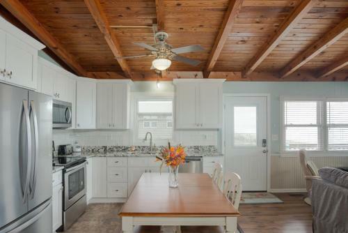 Salt Life By Oak Island Accommodations