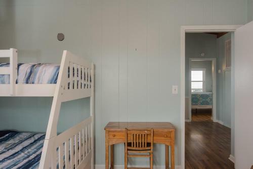 Salt Life By Oak Island Accommodations