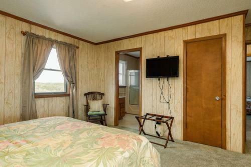 Paradise On Poles By Oak Island Accommodations
