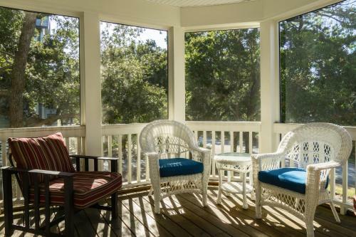 Rey Del Mar By Oak Island Accommodations
