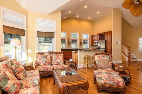 Rey Del Mar By Oak Island Accommodations