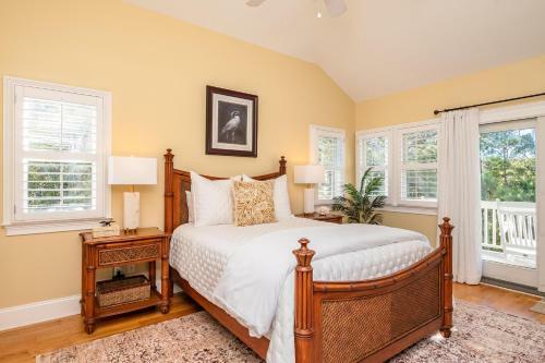 Rey Del Mar By Oak Island Accommodations