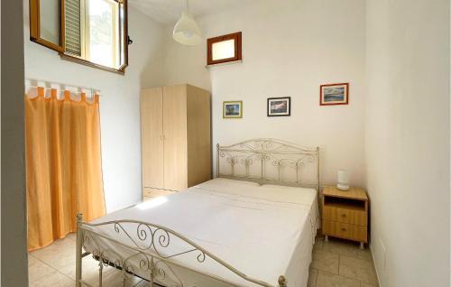 Awesome Home In Castro With 2 Bedrooms