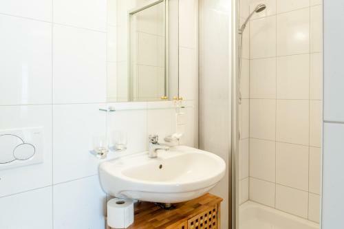 Hostal G�stehaus Brugger