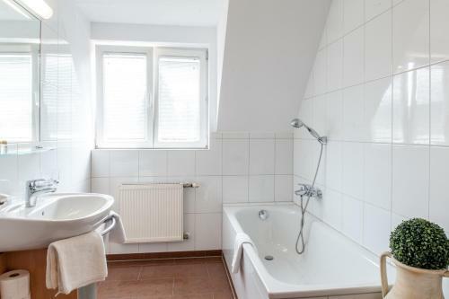 Hostal G�stehaus Brugger