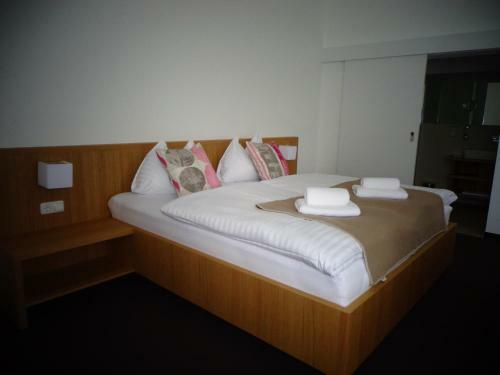 Hostal G�stehaus St. Anna