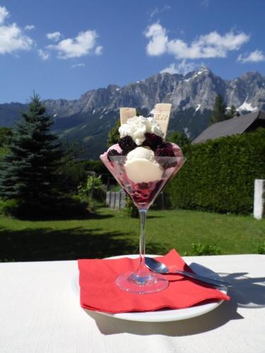 Hostal Pension Tilly