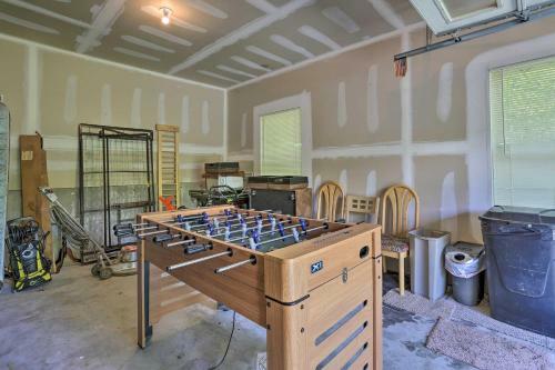 Spacious Lackawaxen Retreat With Shared Pool!