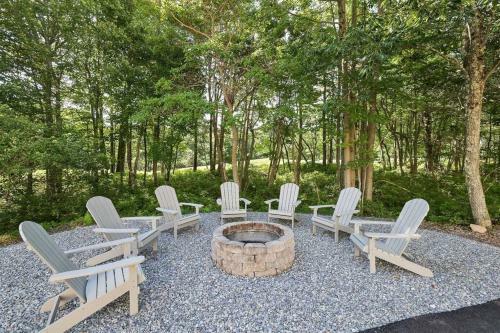 Premier Poconos Country Club?on 5th Tee?game Room