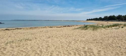 Nice House With Garden 500m From The Beach