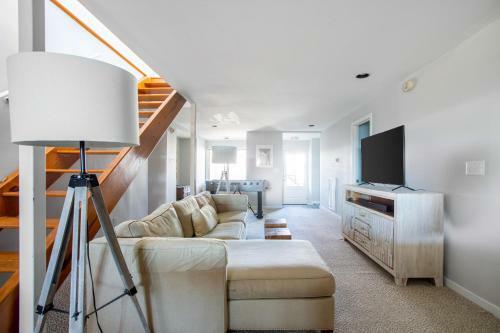 Lighthouse By Avantstay Beachfront View Home W Pool Table & Ping Pong