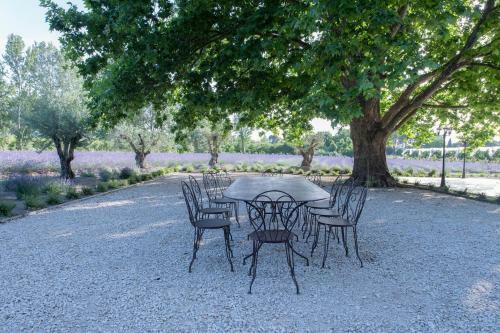 Hostal La Bastide Des Lavandins