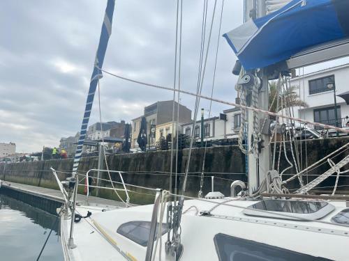 Matahari - Bateau Cocooning � Quai