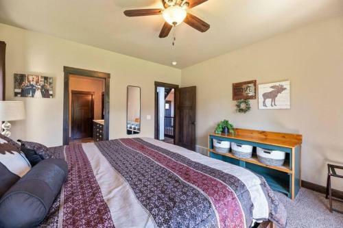 Sunrise Pines- Executive Suites & Private Baths