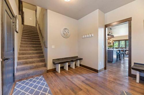 Sunrise Pines- Executive Suites & Private Baths