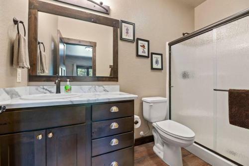 Sunrise Pines- Executive Suites & Private Baths