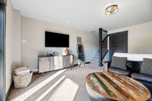 Rising Sun, Restful Cabin At Terry Peak