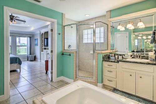 Updated Laguna Vista Home And Golf Course Views