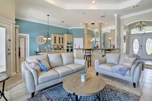 Updated Laguna Vista Home And Golf Course Views