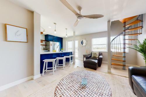 Harbor Island Beach House #1428