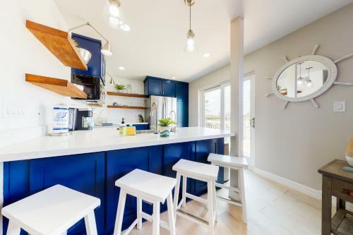 Harbor Island Beach House #1428
