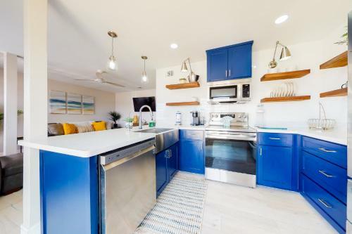 Harbor Island Beach House #1428