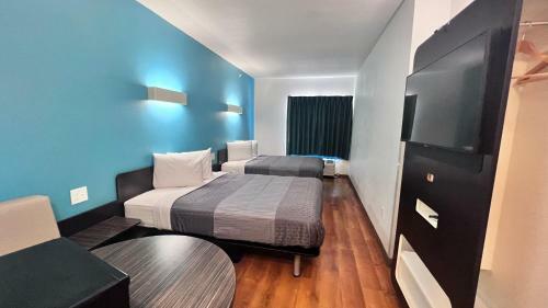 Emblaze Hotel