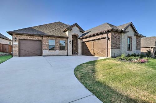 Aledo Home With Covered Patio And Spacious Yard!